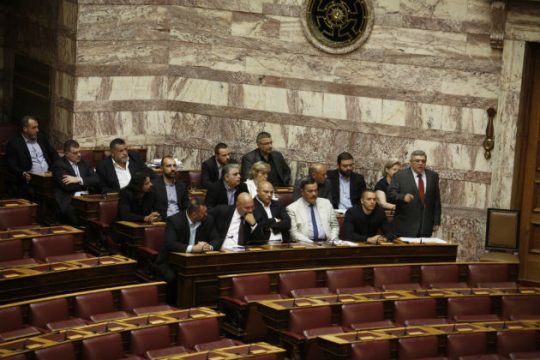 «Χρυσό» δεκανίκι για τη Ν.Δ.