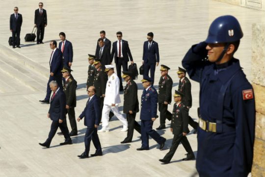 Πογκρόμ και σε επιχειρηματίες