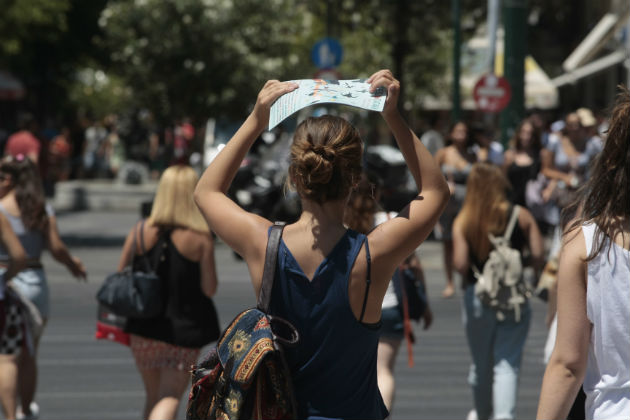 Παραμένει η ζέστη