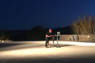 Σιχτιρίζοντας στις Κυκλάδες
