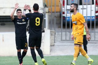 Με εντυπωσιακό Μάνταλο 2-1 η ΑΕΚ