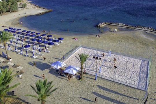 Στον Αγιο Κοσμά «ξεφύτρωσε» νυχτερινό κέντρο