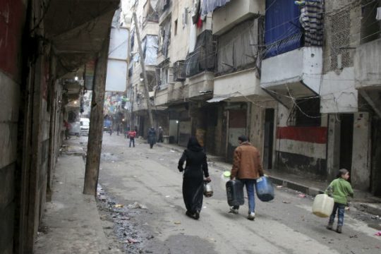 «Ασφυξία» στο υπό πολιορκία Χαλέπι