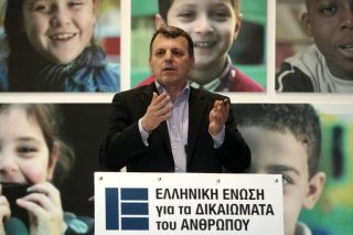 «Στο ιστορικό δίλημμα “ασφάλεια ή ελευθερία” απαντάμε “και τα δύο”»