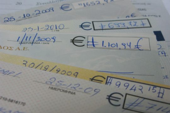 Σημαντική αύξηση ακάλυπτων επιταγών τον Ιούλιο