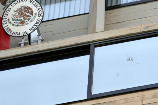 Χτύπημα με Καλάσνικοφ στην πρεσβεία του Μεξικού