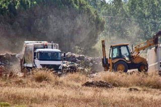 Τα σκουπίδια πνίγουν την Ερέτρια