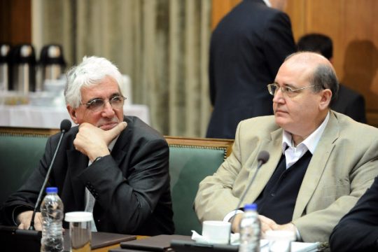 Φίλης-Παρασκευόπουλος καταδικάζουν την εισβολή στη Μητρόπολη