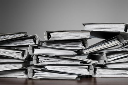 Λιγότερη «χαρτούρα» για ίδρυση επιχειρήσεων