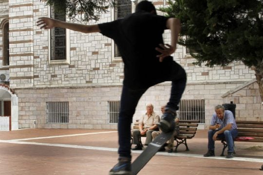 Γεννάτε, γιατί… χανόμαστε!