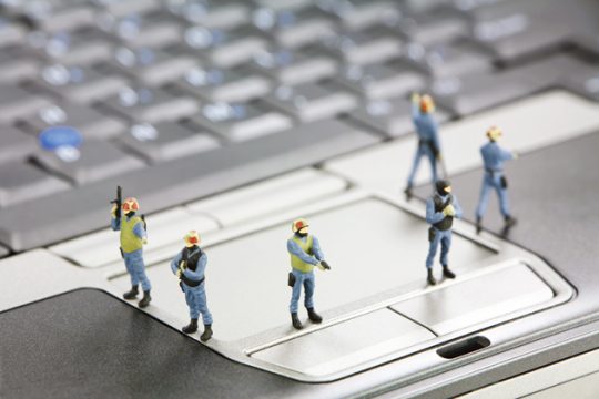 Ερχεται η αστυνομία των τρολ