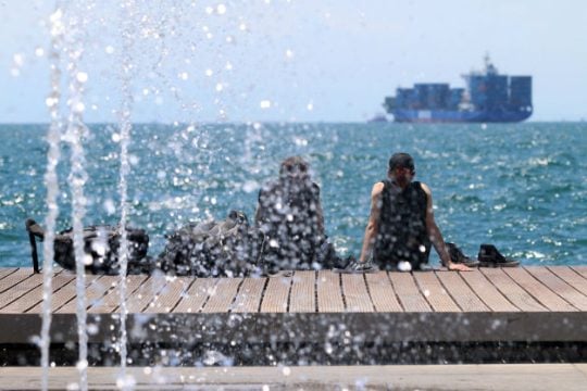 Μικρή άνοδος της θερμοκρασίας