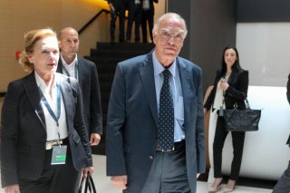 Βλέπει θέση σε κυβέρνηση ο Λεβέντης