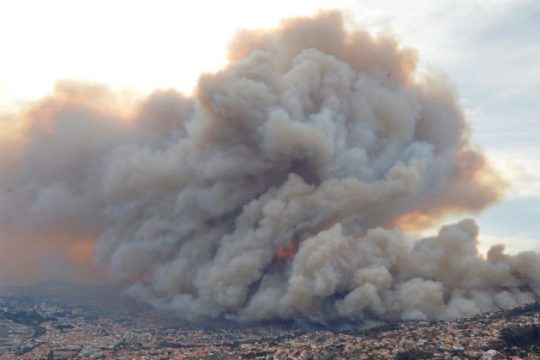 Τρεις νεκροί από τις πυρκαγιές στη Μαδέρα