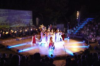 «Η ωραία Ελένη» θριαμβεύει