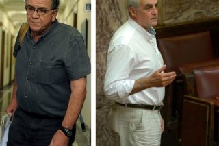 Δύο… ξένοι στο ίδιο υπουργείο
