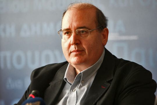 «Υπό το κράτος εκβιασμών δεν είναι αξιόπιστοι οι τίτλοι σπουδών»