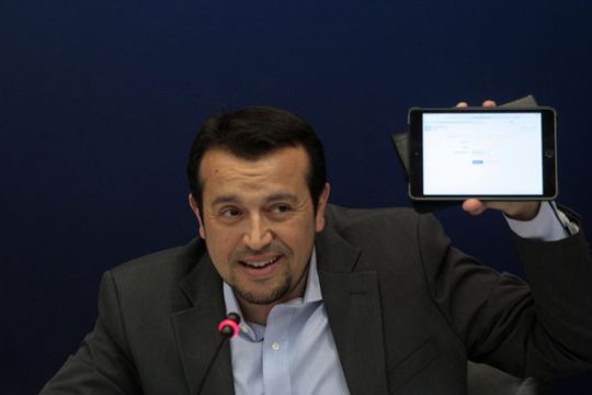«Βάζουμε το δάχτυλο στην πληγή»