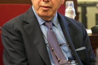 Προσήλθε μεν, δεν κατέθεσε δε