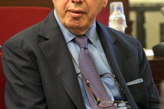 Προσήλθε μεν, δεν κατέθεσε δε
