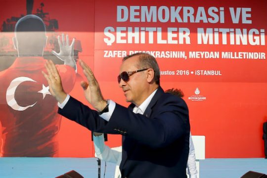 «Κυνήγι μαγισσών» κατά του Τύπου στην Τουρκία