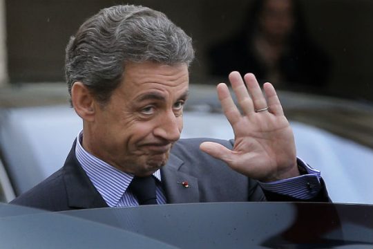 «Παρών» δηλώνει ο Σαρκοζί στις γαλλικές εκλογές
