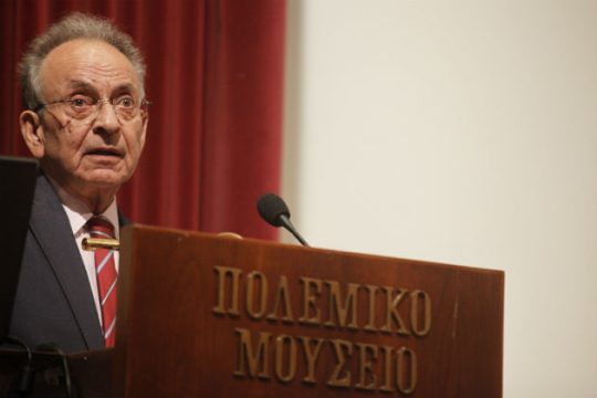 Ξαναχτύπησε