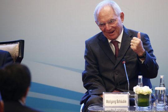 Β. Σόιμπλε: «Δεν μου αρέσει αυτό που κάνει ο Ερντογάν αλλά…»
