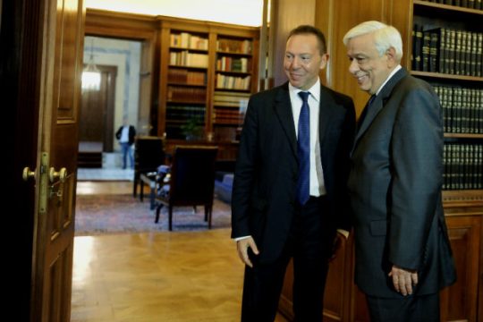 Καλά μαντάτα από τον Στουρνάρα