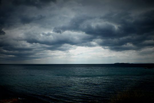 Συννεφιά, αέρας και άνοδος θερμοκρασίας