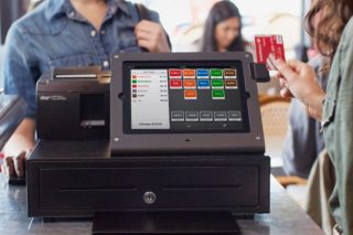 Φοροφυγάδες και εκτός capital controls. Αμ POS!
