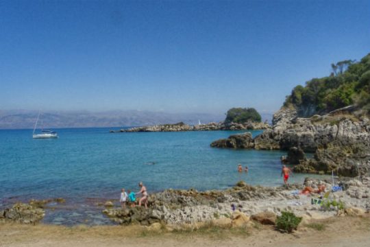 Ζέστη στα ηπειρωτικά, μπόρες στα ορεινά