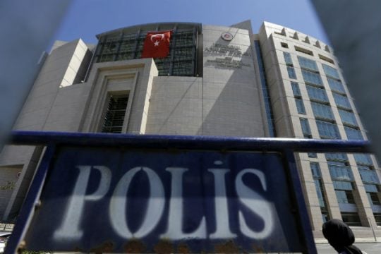Αυξάνονται οι νεκροί της σύγκρουσης ISIS-τουρκικής αστυνομίας [βίντεο]