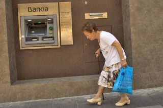 Η τιμωρία… αναβάλλεται