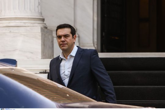 Βγήκαν τα «μαχαίρια» για τη συνέντευξη του πρωθυπουργού