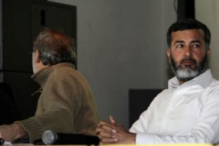 Πήγαν να καταγγείλουν επίθεση και βρέθηκαν κρατούμενοι!