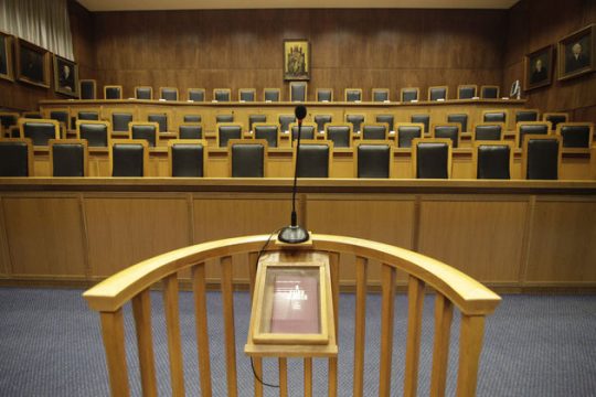 Εισήγηση ένταξης των «κόκκινων δανείων» ΕΟΚ στο νόμο Κατσέλη