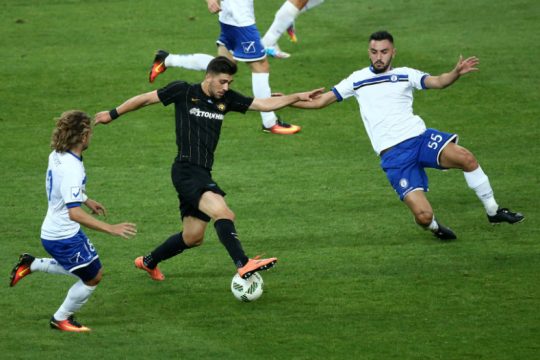 Η μοναξιά στην κορυφή έμεινε όνειρο