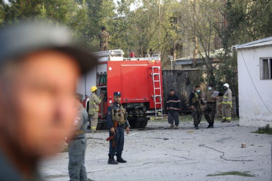 Δεκάδες νεκροί σε μετωπική λεωφορείου με βυτιοφόρο