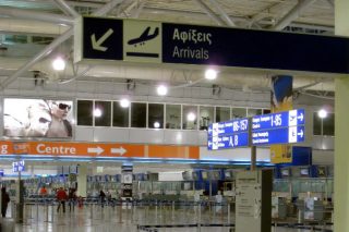 Περισσότεροι ταξιδιώτες φέτος στα ελληνικά αεροδρόμια