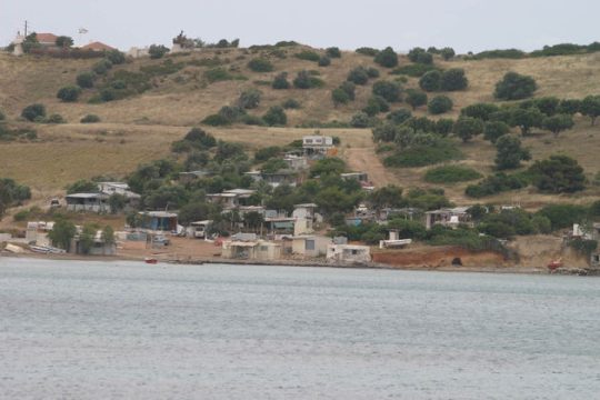 Δύο παρατάσεις για τα αυθαίρετα