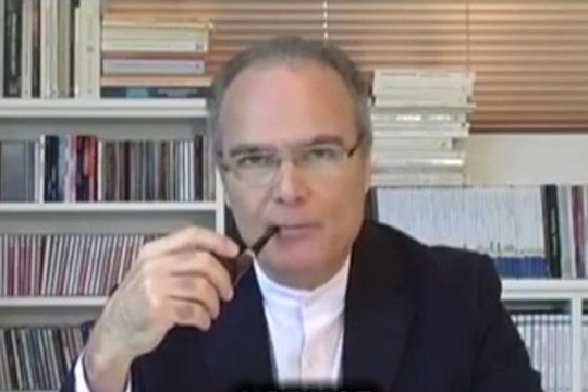 Αλεξανδρος Βέλιος: Η θάλασσα μέσα του…
