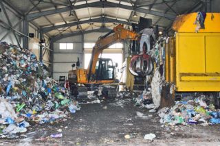 Και τα σκουπίδια πάνε… ΤΕΡΝΑ