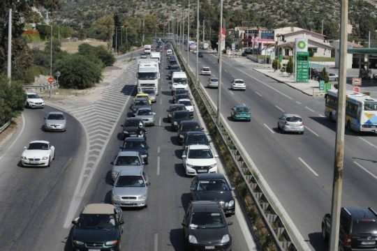 Πιο δίκαια και αναλογικά τέλη κυκλοφορίας υπόσχεται ο Αλεξιάδης