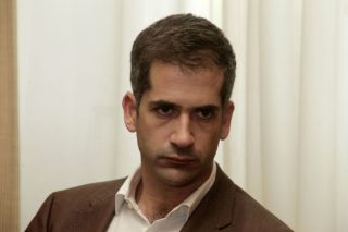 Μπακογιάννης για Ακριβοπούλου: «όταν κυλιέσαι με τα γουρούνια στη λάσπη»