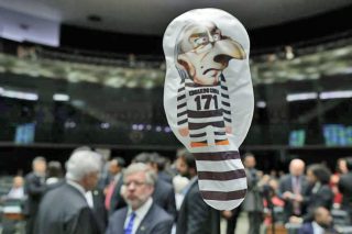 Κούνια… που τον κούναγε