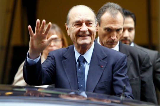 Στο νοσοκομείο με λοίμωξη αναπνευστικού ο Ζακ Σιράκ