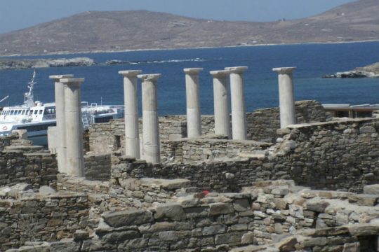 Ψαραντουφεκάς τραυματίστηκε από σκάφος στη Μύκονο