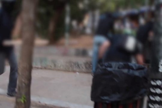 Εκδιώχθηκαν έμποροι ναρκωτικών από την πλ. Εξαρχείων (Βίντεο)