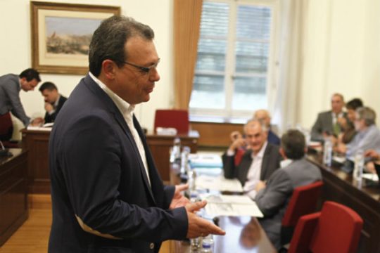 Στα κόμματα το πόρισμα της ΤτΕ για τα δάνεια της Attica